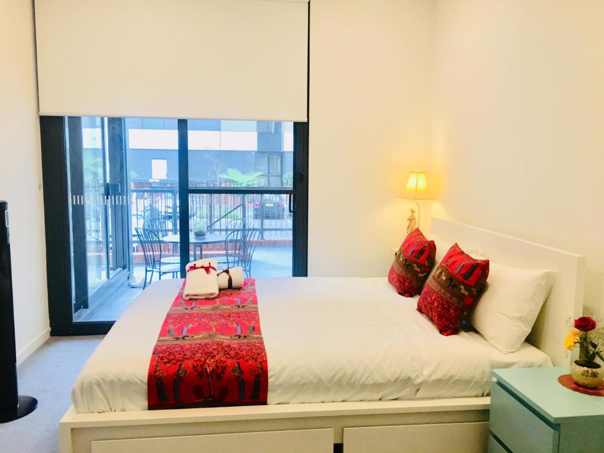 Penrith Station A- Brand New 2 Bed 2 Bath Walk To Penrith Station Ngoại thất bức ảnh