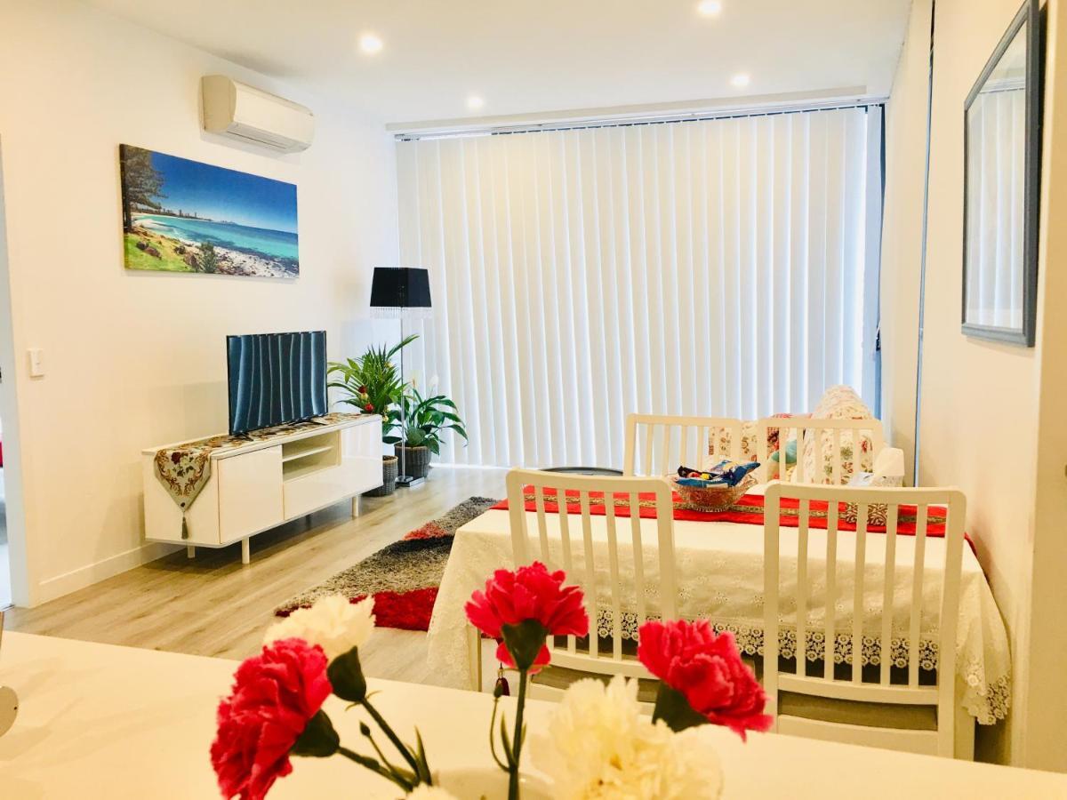 Penrith Station A- Brand New 2 Bed 2 Bath Walk To Penrith Station Ngoại thất bức ảnh